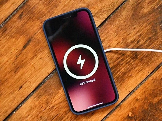 潜山苹果手机维修分享iPhone 12可以随便充电吗 